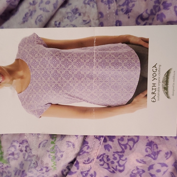 Nwt Earth yoga XL recycled & sustainable garment - Picture 5 of 6